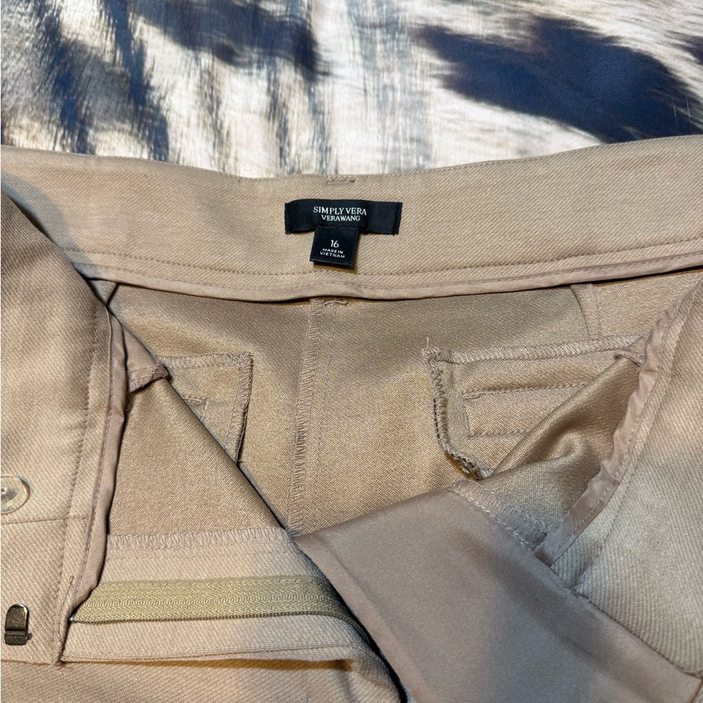 Vera Wang Women's Tan Cropped Pants - Picture 4 of 4